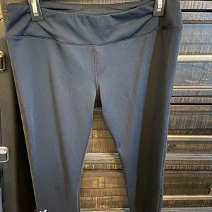 Under armor capris